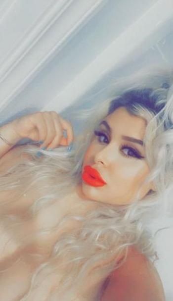 Wintrr Mae, 21  female escort, Concord
